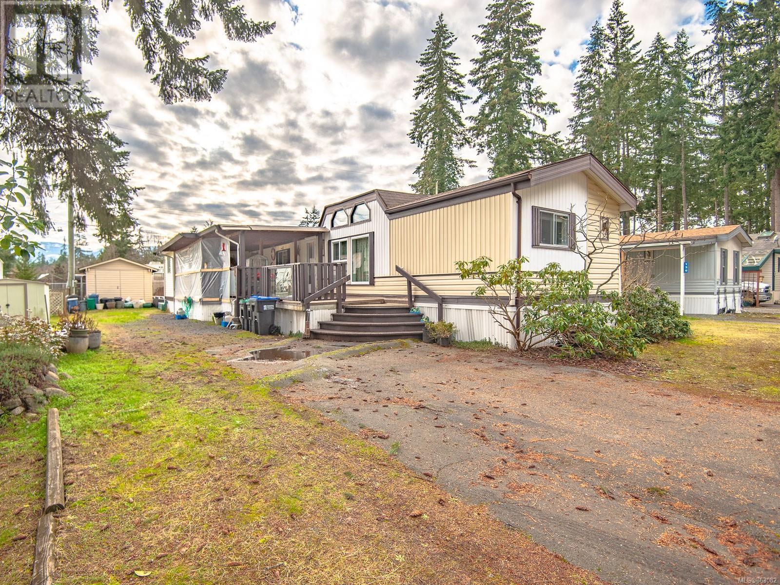 For sale: 6 5378 PARK DRIVE, 103 Mile House, British Columbia