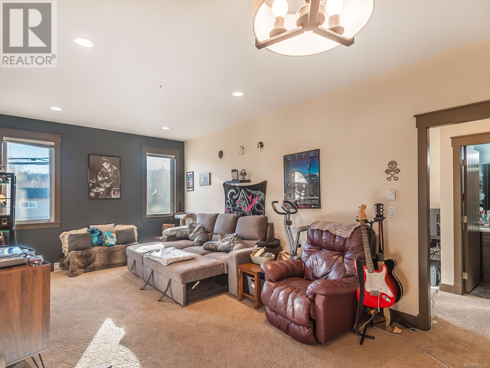 1401 Cassell Pl, Nanaimo, British Columbia V9R 0C9 (22753995) House